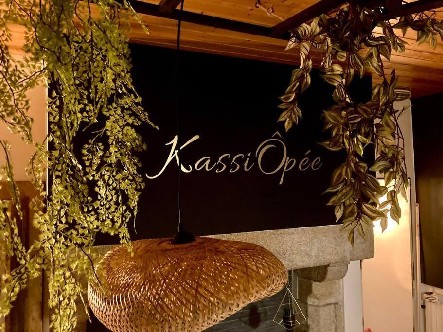 Suite Kassiopee, Romantisme, Balneo, Sauna Кемперле Екстер'єр фото